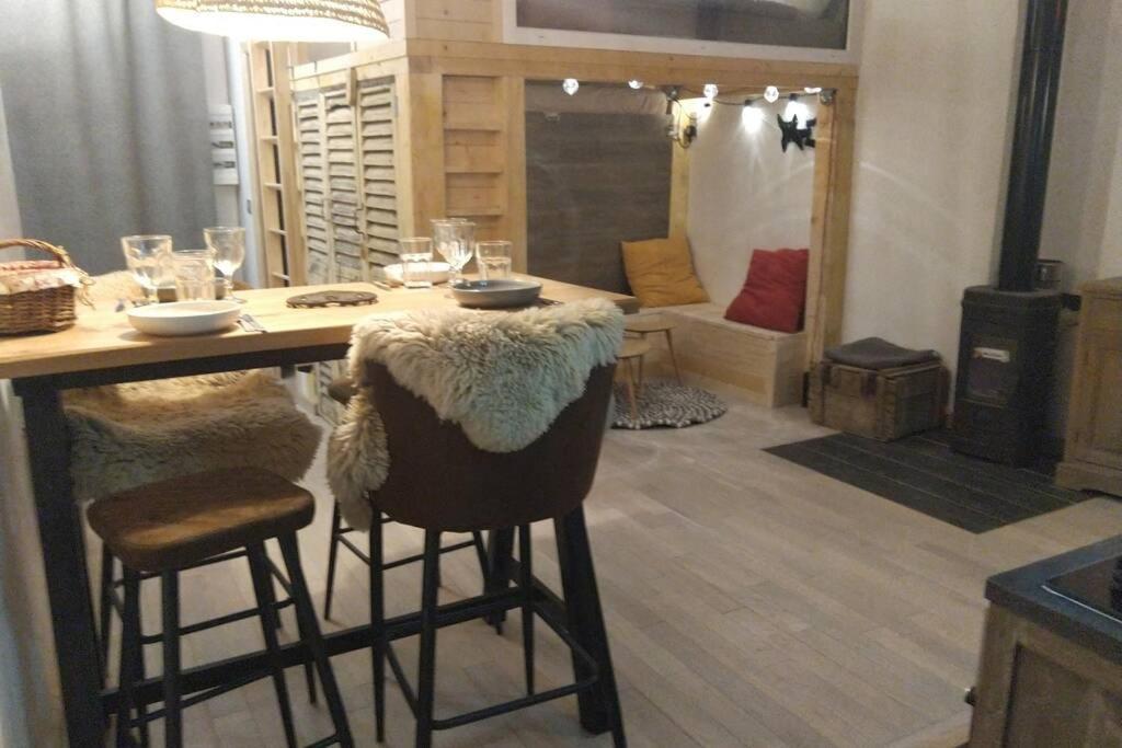 Chaleureux Petit Appartement De 4 Couchages Saint-Étienne-de-Tinée Екстериор снимка
