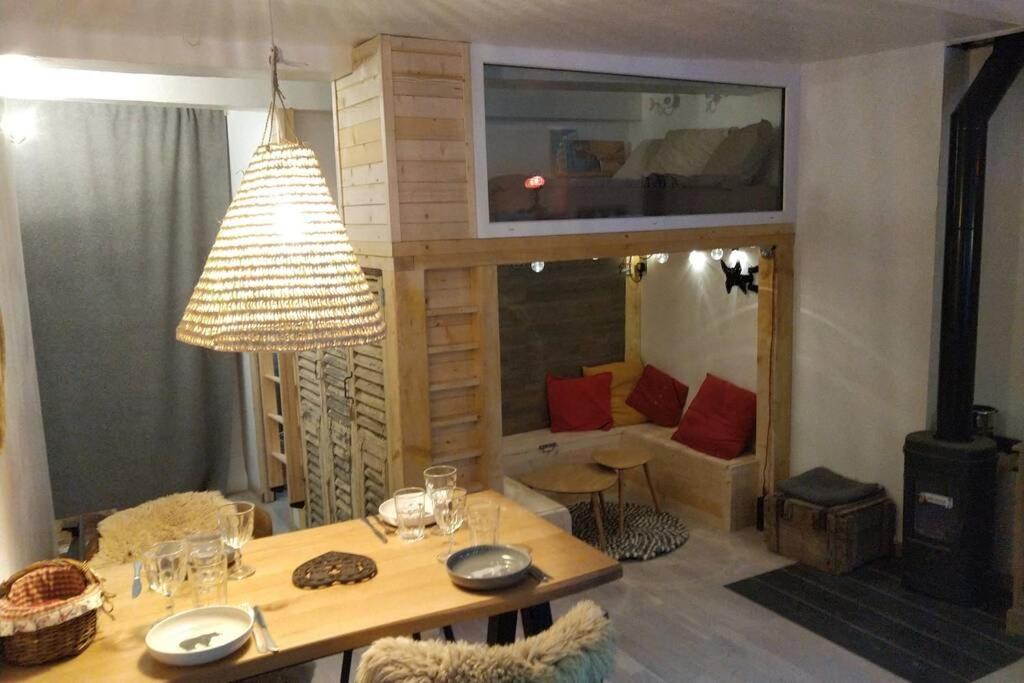 Chaleureux Petit Appartement De 4 Couchages Saint-Étienne-de-Tinée Екстериор снимка