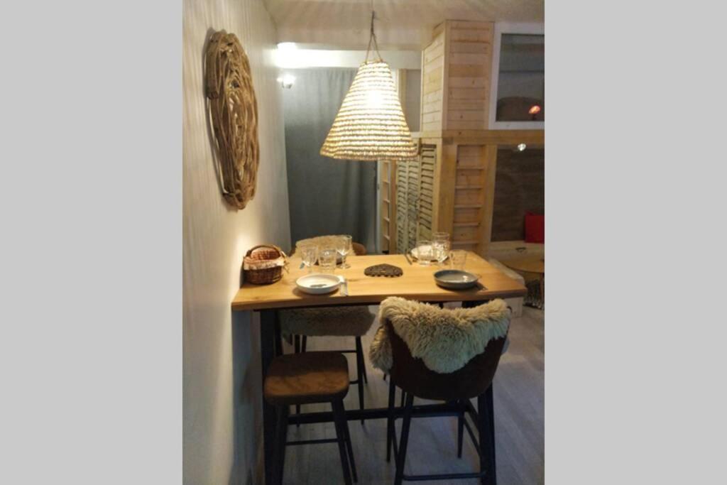 Chaleureux Petit Appartement De 4 Couchages Saint-Étienne-de-Tinée Екстериор снимка